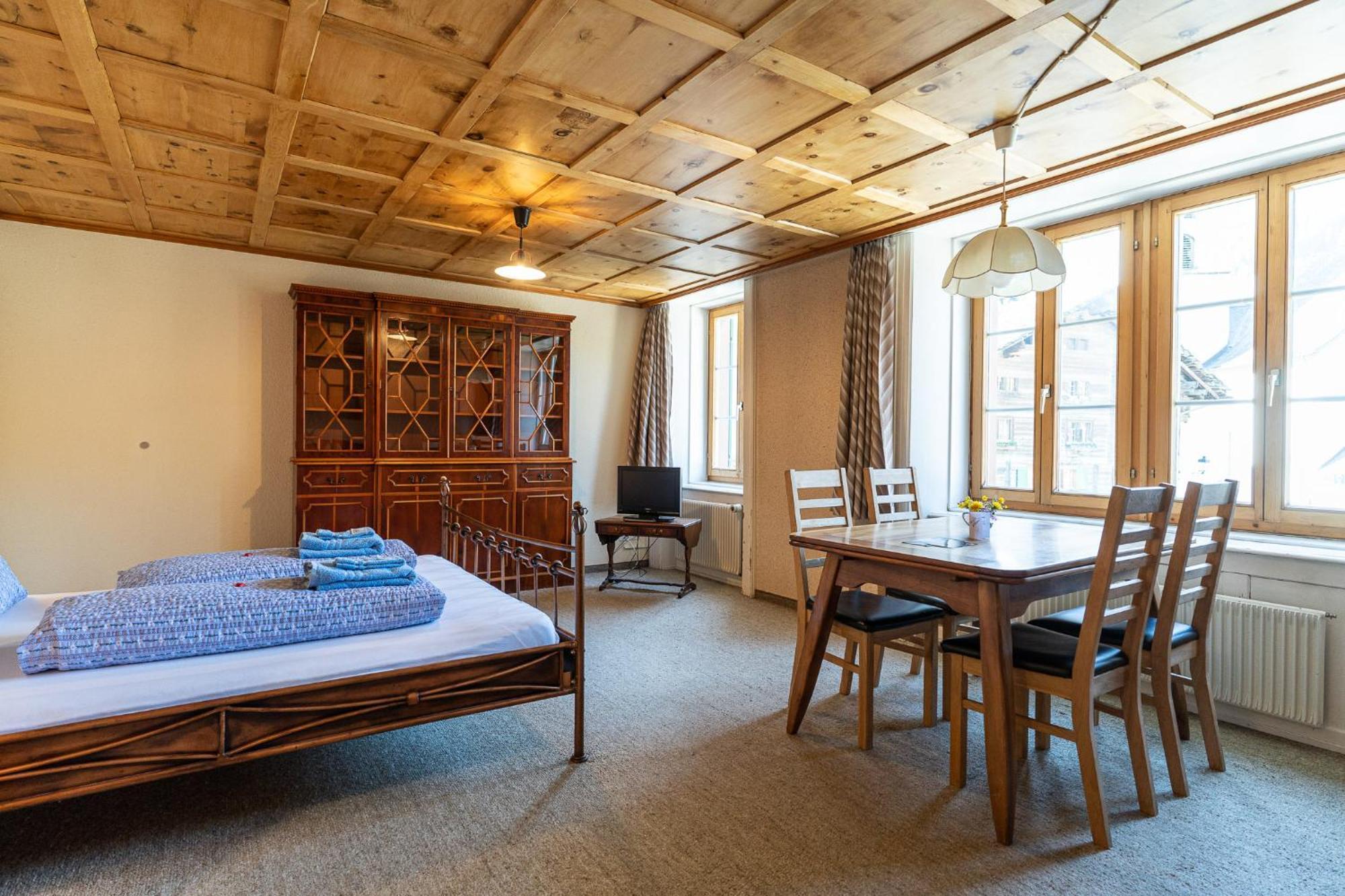Gasthaus Edelweiss Vals Bagian luar foto