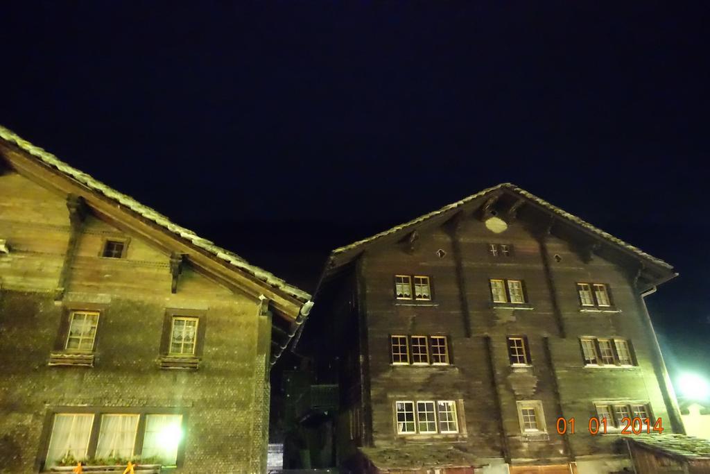 Gasthaus Edelweiss Vals Bagian luar foto