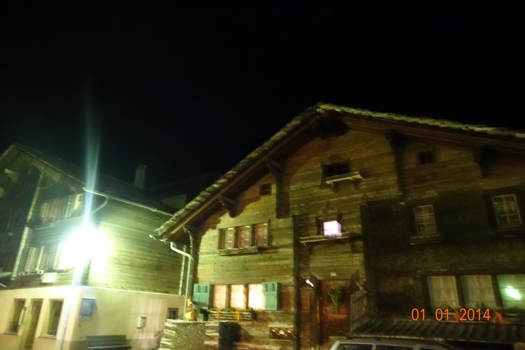 Gasthaus Edelweiss Vals Bagian luar foto