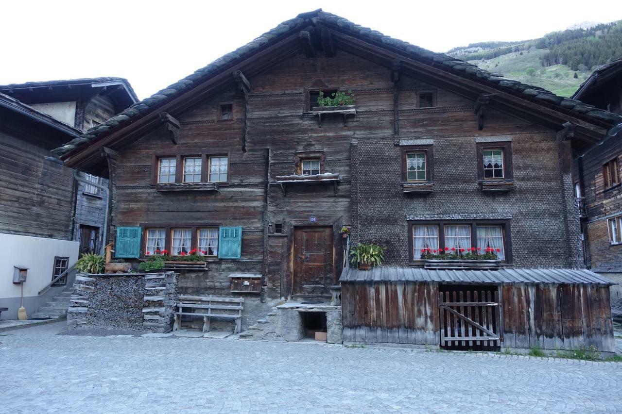 Gasthaus Edelweiss Vals Bagian luar foto