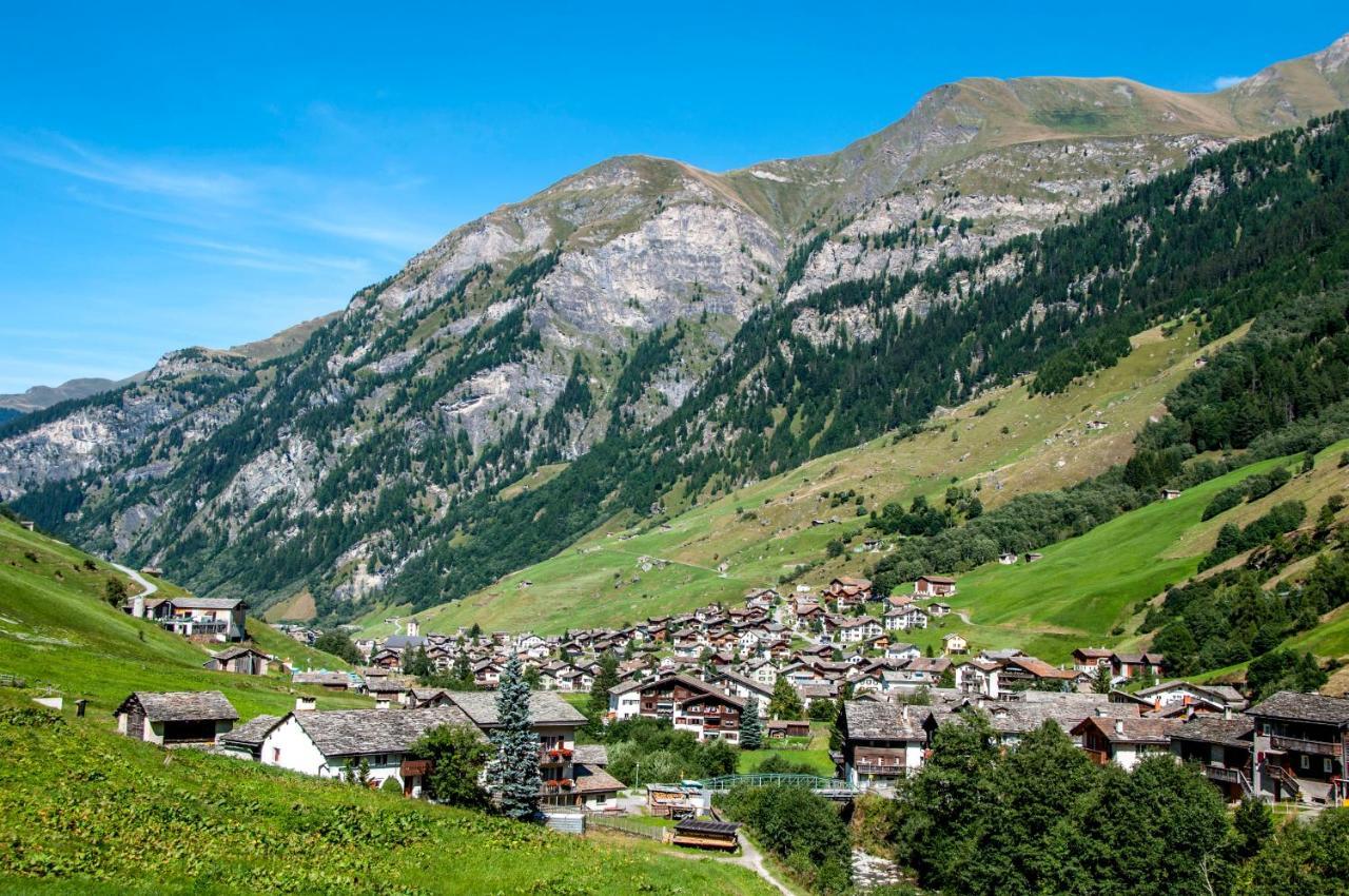 Gasthaus Edelweiss Vals Bagian luar foto