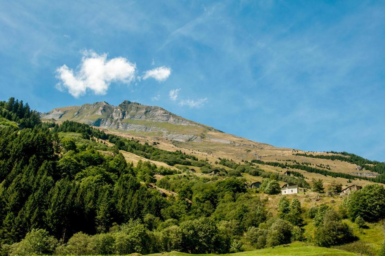 Gasthaus Edelweiss Vals Bagian luar foto